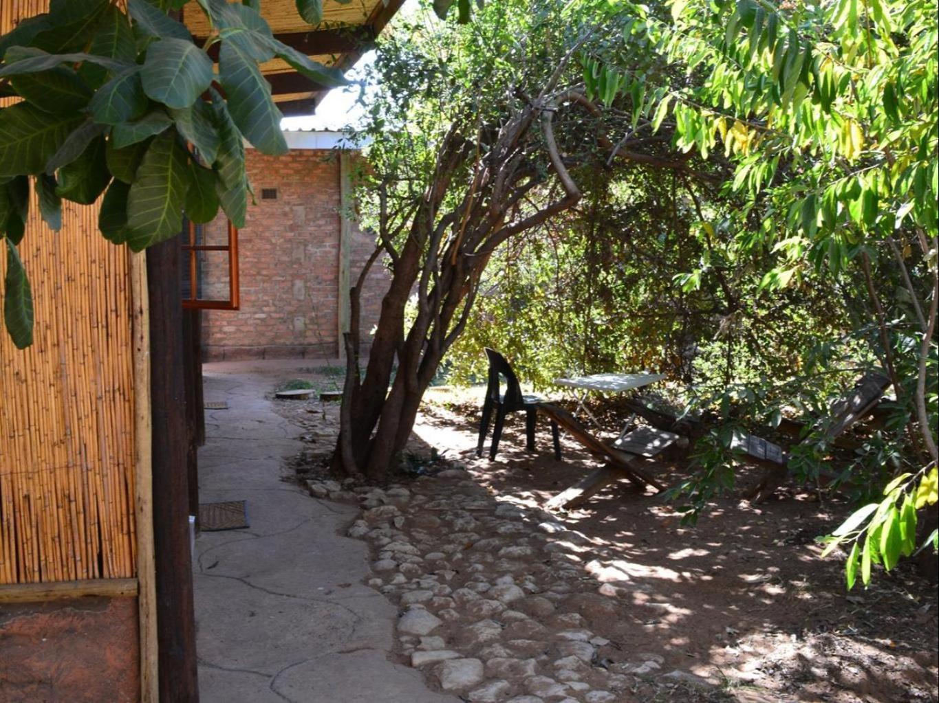 Nxabii Cottages Kasane Extérieur photo